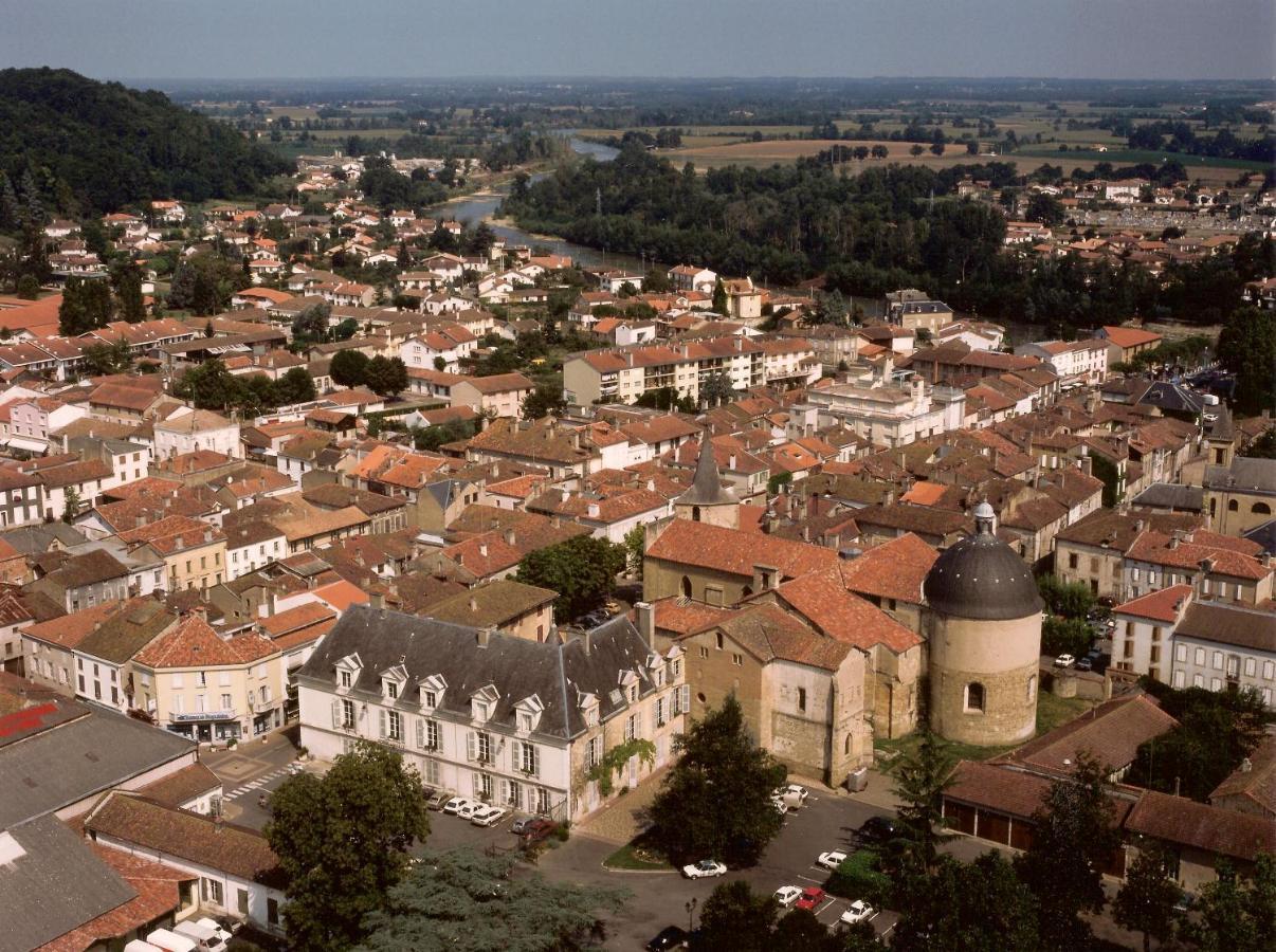Gite "Au Gre De L'Adour" Aire-sur-l'Adour Exterior photo